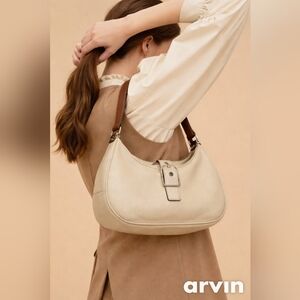 Coach Vintage Cream Leather Hobo Bag